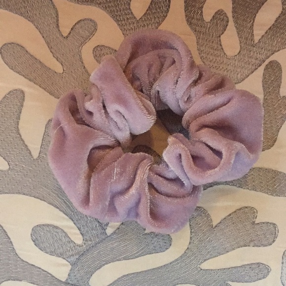 Victoria Secret Scrunchy.  New. - Picture 1 of 3
